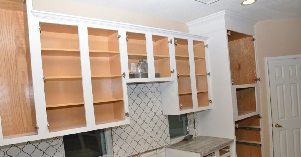 How Much to Paint Kitchen Cabinets in Toronto? 2026 Guide