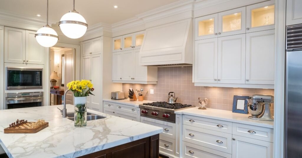How Much to Paint Kitchen Cabinets in Toronto? 2026 Guide