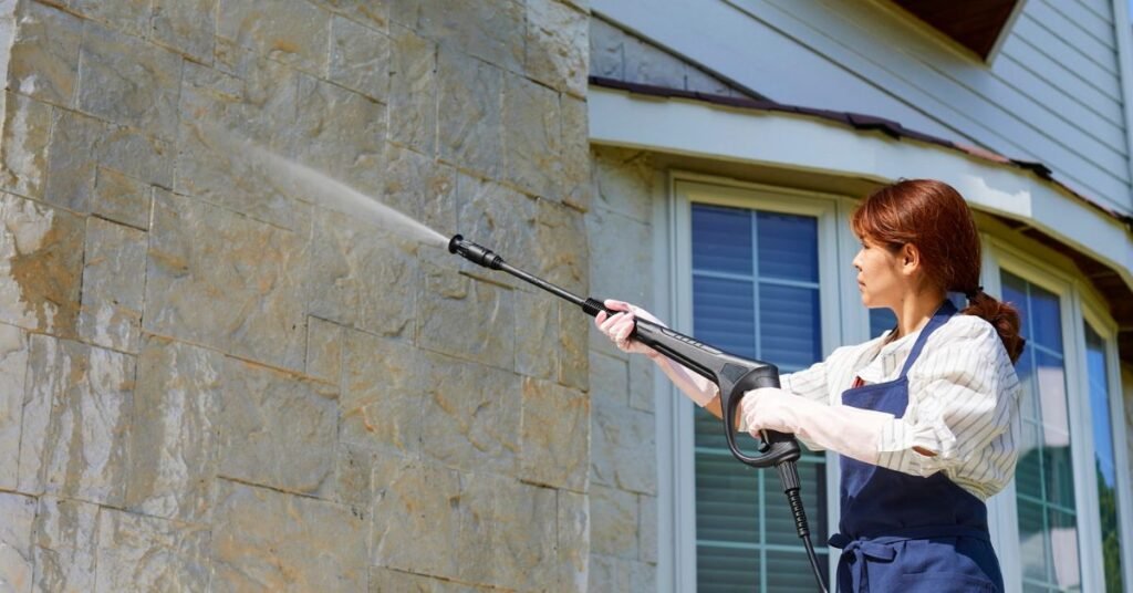 Pressure Washing Services Toronto: What to Clean Around Your Home